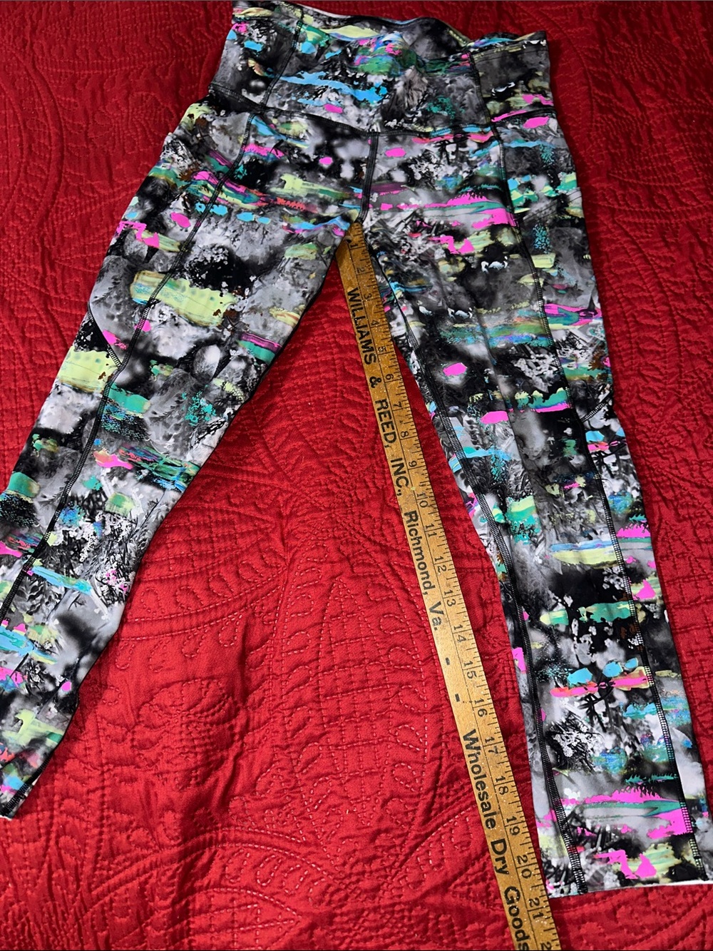 Lululemon  leggings size 6